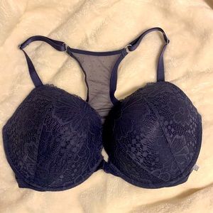 Victoria’s Secret front close racer back bra 38ddd (38F)